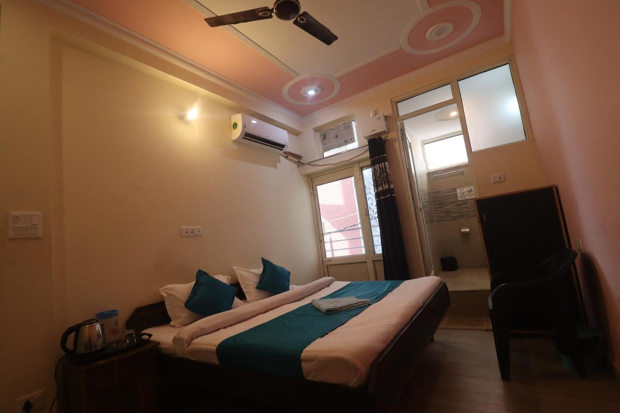 Triple One Hotel Tapovan Rishikesh,Near Laxman Jhula ภายนอก รูปภาพ