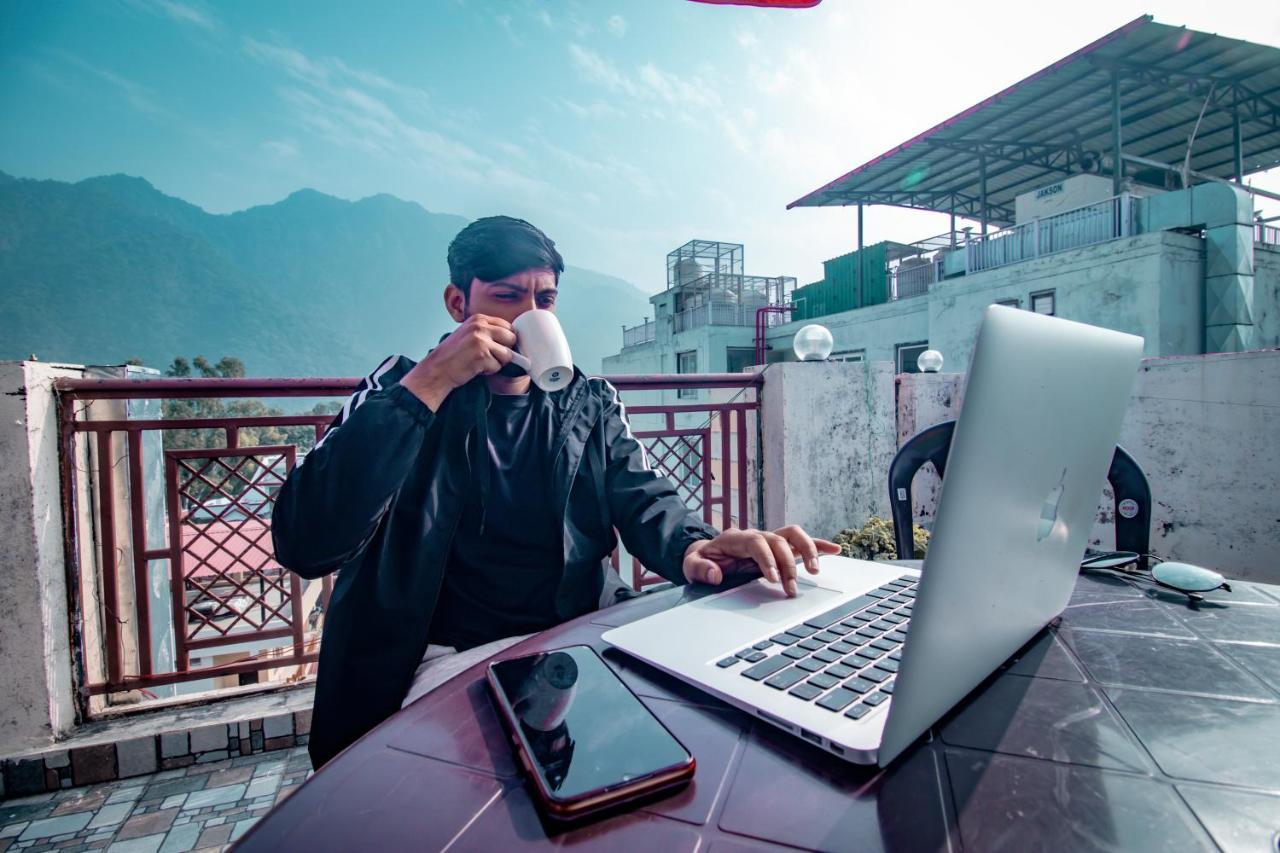 Triple One Hotel Tapovan Rishikesh,Near Laxman Jhula ภายนอก รูปภาพ