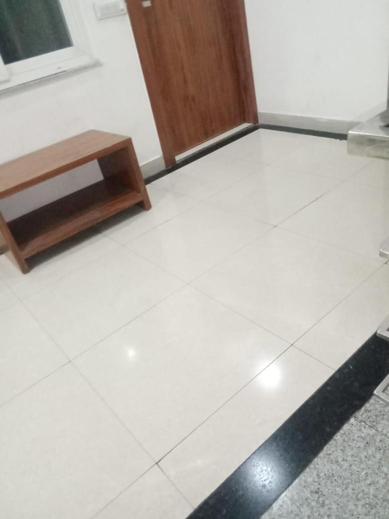 Triple One Hotel Tapovan Rishikesh,Near Laxman Jhula ภายนอก รูปภาพ